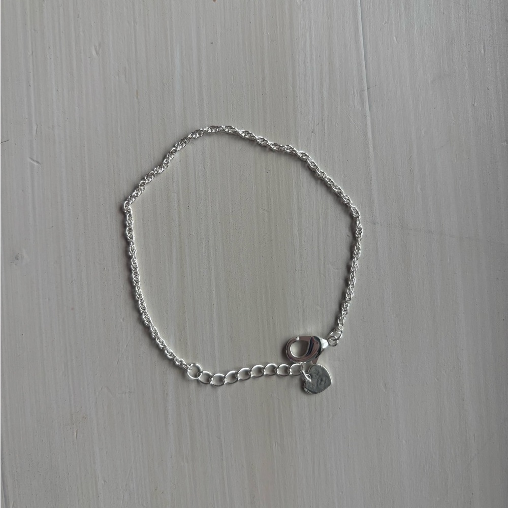 Evry Jewels Chic Silver Heart Charm Bracelet
